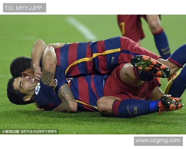 戴伟浚精彩远射破门助力球队逆转局势展现超凡射术 戴伟浚精彩远射破门助力球队逆转局势展现超凡射术