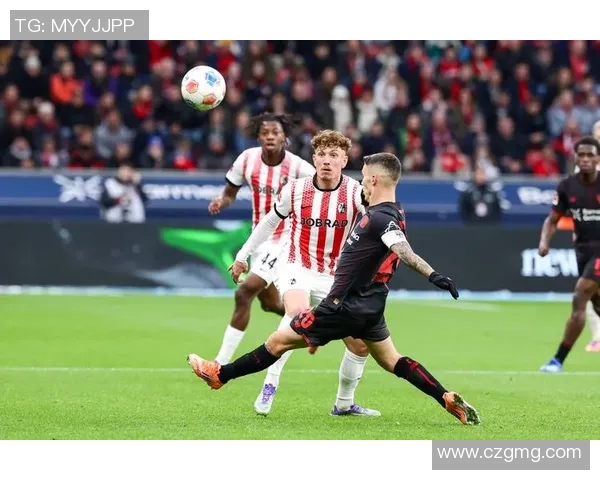 弗赖堡门将关键扑救助球队保住三分威胁